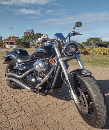 SUZUKI BOULEVARD M800 